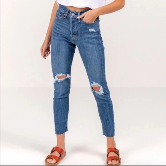 Levi’s Ripped Wedgie Skinny Jeans - Picture 1 of 6